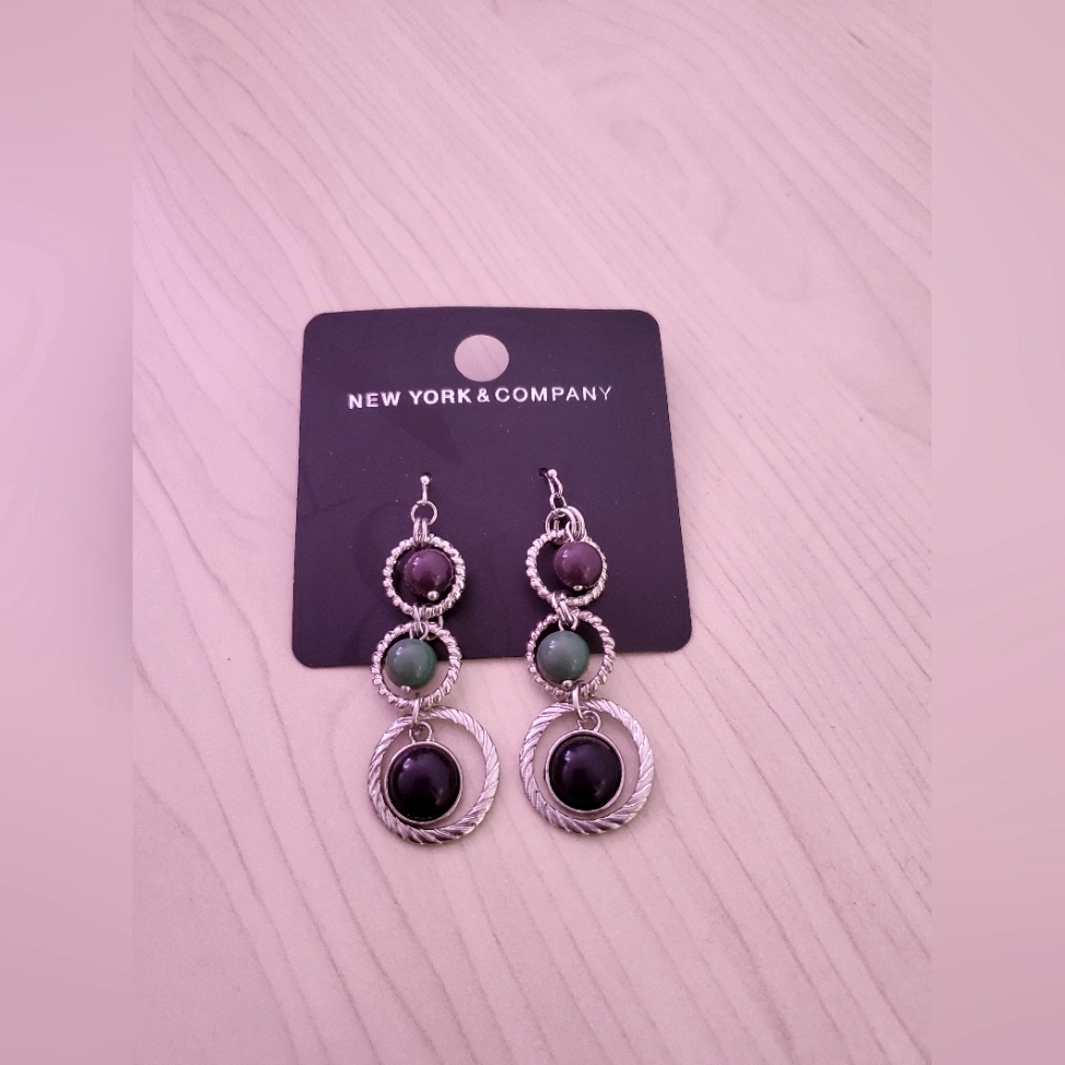 New York Company Triple Drop Earrings 8$